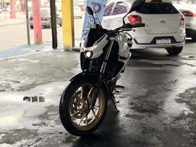 Moto Yamaha Fazer FZ25 2025 Connected