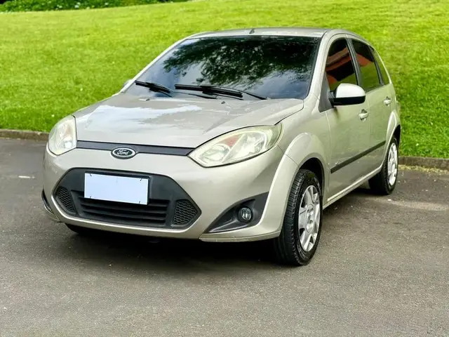 Carro Ford Fiesta Hatch 2014 1.6 (Flex)