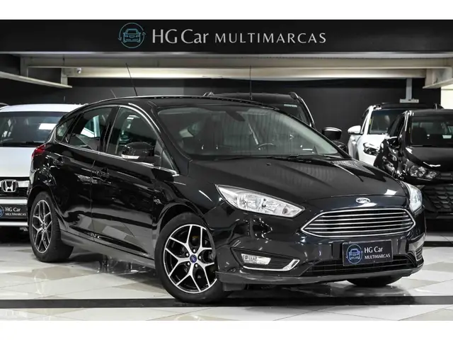 Carro Ford Focus Hatch 2016 Titanium 2.0 PowerShift