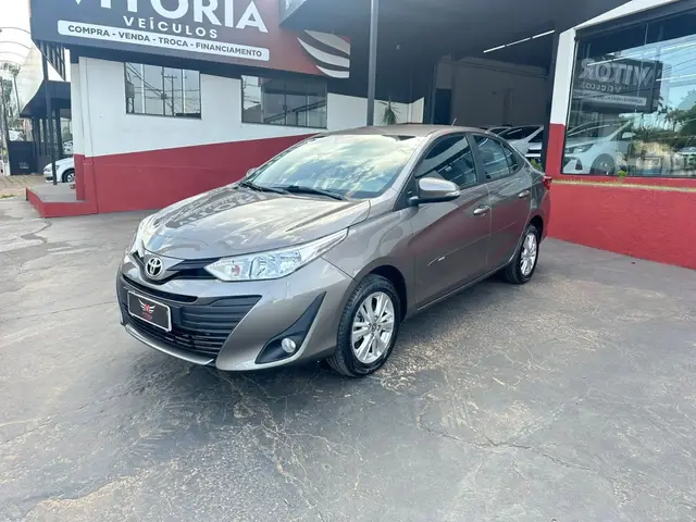 Carro Toyota Yaris Sedan 2019 1.5 XL (Flex)