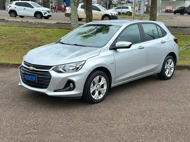 Carro Chevrolet Onix Plus 2023 LTZ 1.0 Turbo (Aut.)