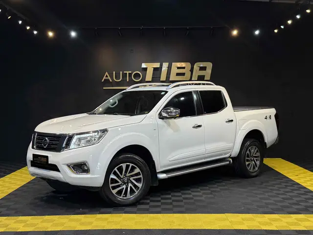 Carro Nissan Frontier 2021 2.3 TD CD LE 4x4 (Aut)