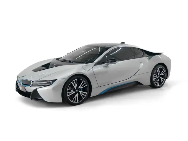 Carro BMW i8 2016 1.5 Hybrid