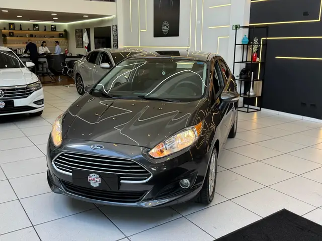 Carro Ford New Fiesta Sedan 2015 1.6 SE PowerShift (Flex)