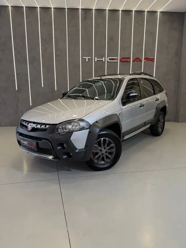 Carro Fiat Palio Weekend 2014 Adventure 1.8 16V (Flex)