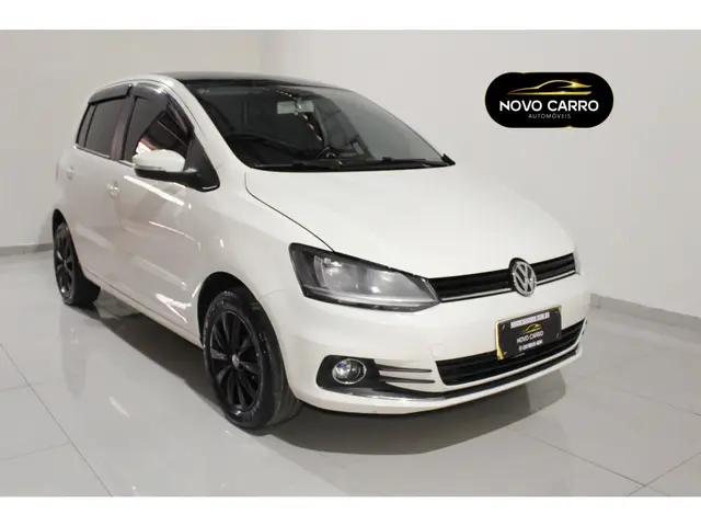 Carro Volkswagen Fox 2015 Trendline 1.6 MSI (Flex)