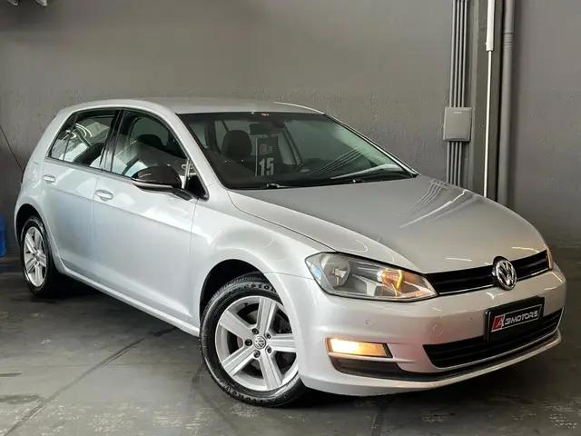 Carro Volkswagen Golf 2015 Comfortline 1.4 TSi