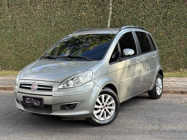 Carro Fiat Idea 2014 Attractive 1.4 8V (Flex)