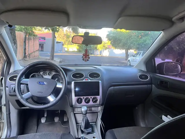 Carro Ford Focus Hatch 2011 GLX 2.0 16V (Flex) (Aut)