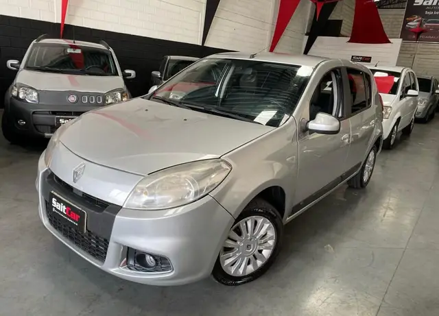 Carro Renault Sandero 2012 Privilège 1.6 8V Hi-Torque (flex)
