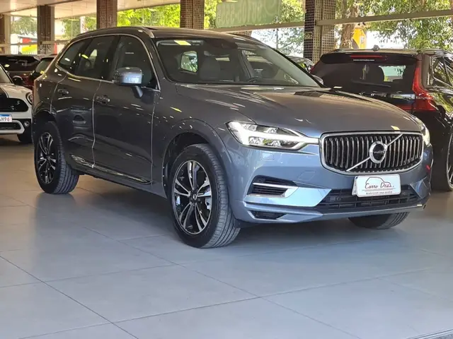 Carro Volvo XC60 2021 Momentum T8 2.0 Hybrid AWD (Aut)