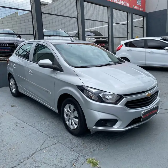 Carro Chevrolet Onix 2018 1.0 LT SPE/4