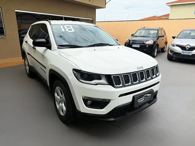 Carro Jeep Compass 2018 2.0 Sport 4x2 (Aut) (Flex)