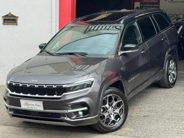 Carro Jeep Commander 2025 Blackhawk 2.0 Hurricane