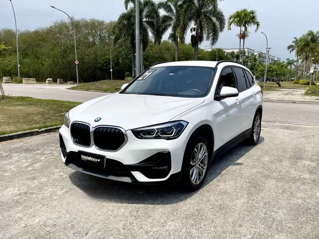 Carro BMW X1 2021 sDrive20i 2.0 Turbo (Aut.)