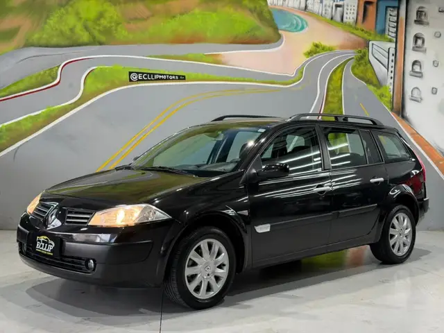 Carro Renault Megane Grand Tour 2013 Mégane Grand Tour Dynamique 1.6 16V (flex)