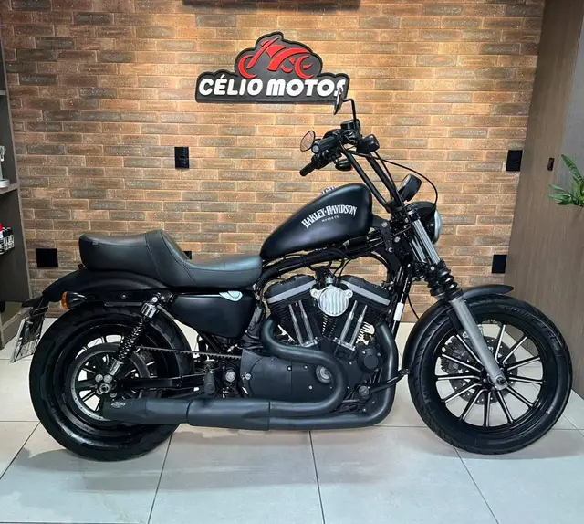 Moto Harley-Davidson Xl 883 2013 N IRON
