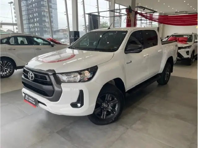 Carro Toyota Hilux Cabine Dupla 2024 SR 4x4 2.8 Diesel