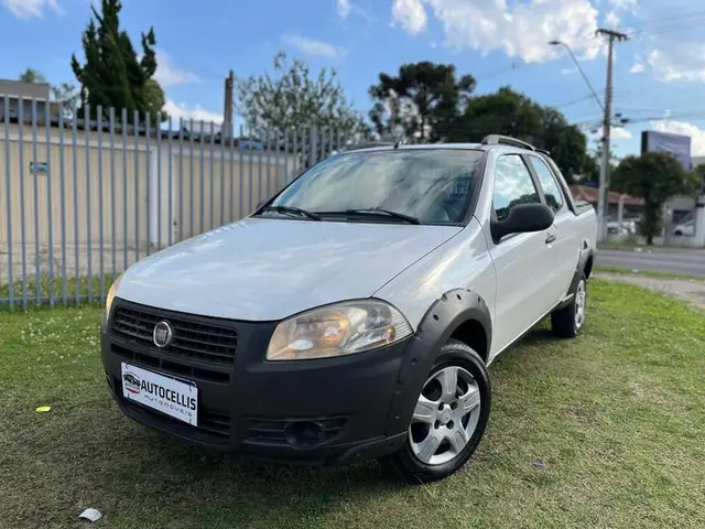 Carro Fiat Strada 2013 Adv. M. March. 1.8 Flex 16V CD