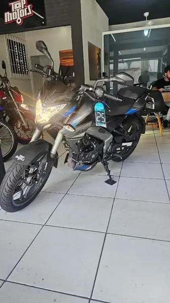 Moto Bajaj Dominar 200 2025 DOMINAR 200
