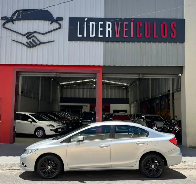 Carro Honda Civic 2014 New  LXR 2.0 i-VTEC (Aut) (Flex)