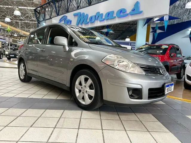 Carro Nissan Tiida 2012 S 1.8 (flex)