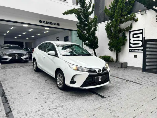 Carro Toyota Yaris Sedan 2024 XS 1.5 (Flex) (Aut)