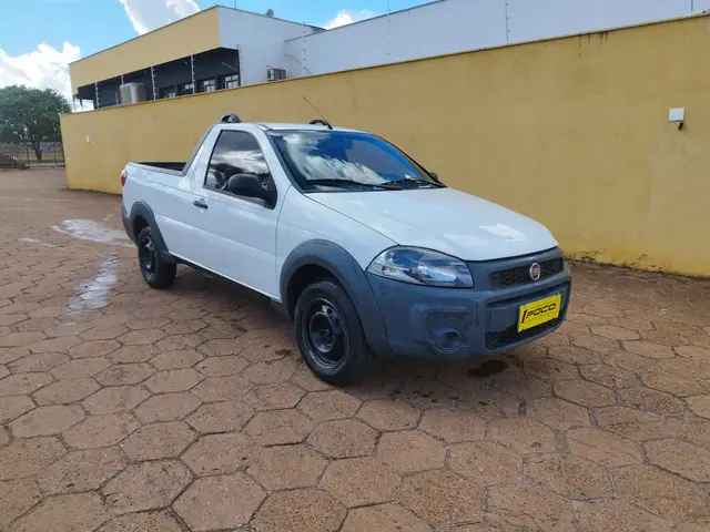 Carro Fiat Strada 2020 Hard Working 1.4 (Flex) (Cabine Simples)