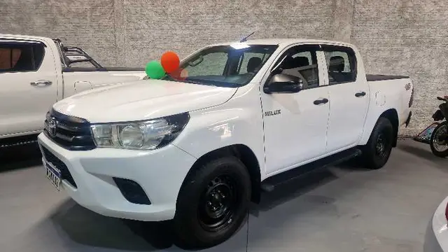 Carro Toyota Hilux Cabine Dupla 2020 Hilux 2.8 TDI CD STD Power Pack 4x4