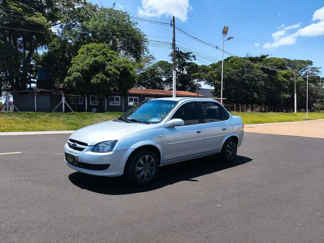 Carro Chevrolet Classic 2011 1.0 VHC (Flex)