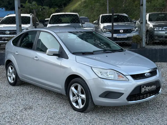 Carro Ford Focus Hatch 2011 GLX 1.6 8V (Flex)