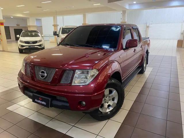 Carro Nissan Frontier 2012 XE 4x2 2.5 16V (cab. dupla)