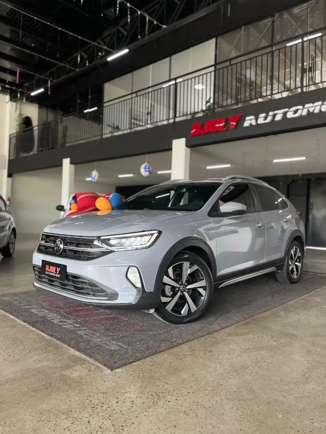 Carro Volkswagen Nivus 2023 Highline 200 TSI