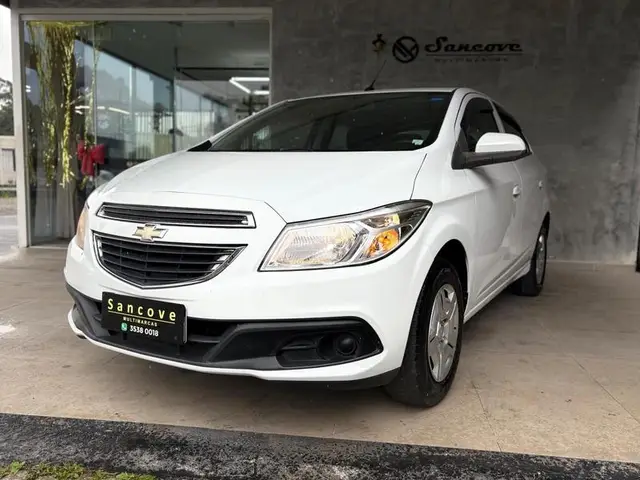 Carro Chevrolet Onix 2014 1.0 Loolapalooza SPE/4