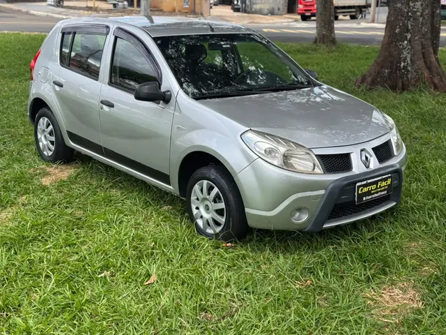 Carro Renault Sandero 2011 Authentique 1.0 16V (flex)