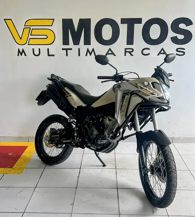 Moto Honda XRE Sahara 300 2025 Adventure