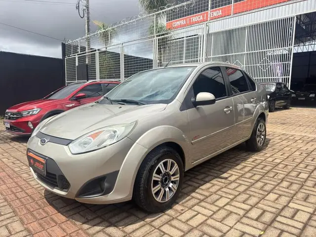 Carro Ford Fiesta Sedan 2013 SE 1.6 Rocam (Flex)