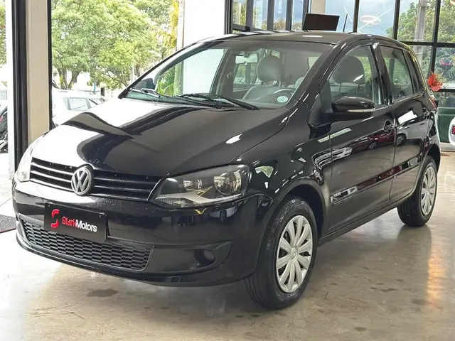 Carro Volkswagen Fox 2011 1.6 8V (Flex)