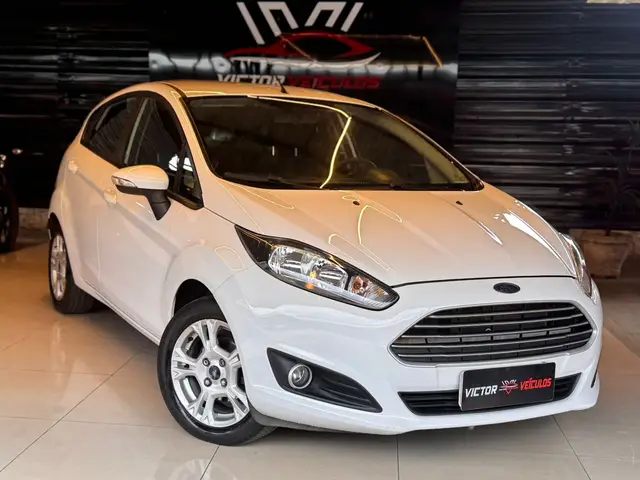 Carro Ford Fiesta Sedan 2017 SEL 1.6