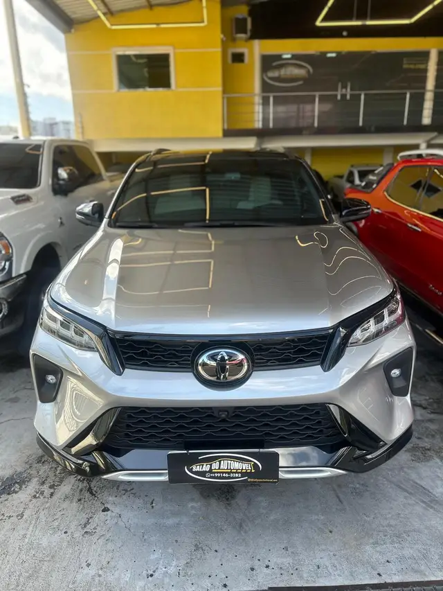 Carro Toyota SW4 2024 Diamond  2.8 Turbodiesel 4x4 (Aut.)