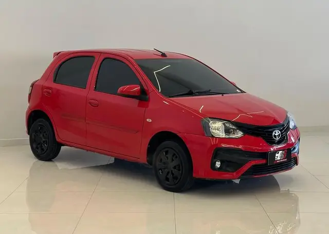Carro Toyota Etios 2019 Platinum 1.5 (Aut) (Flex)