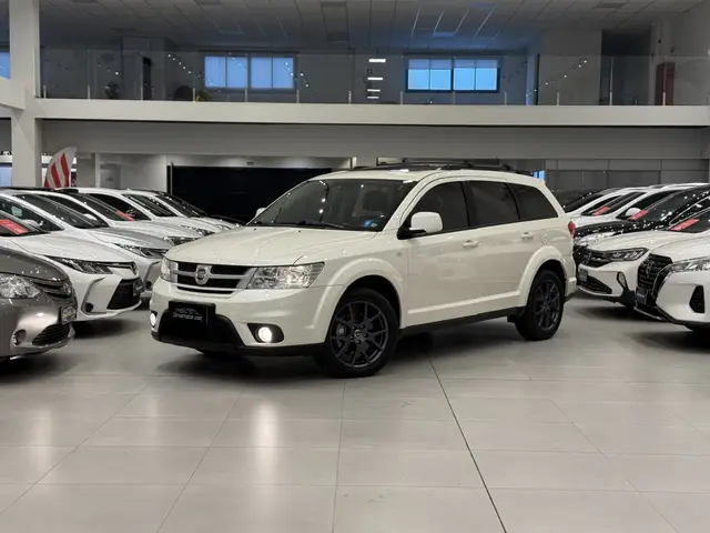 Carro Fiat Freemont 2015 2.4 16V Precision (Aut)