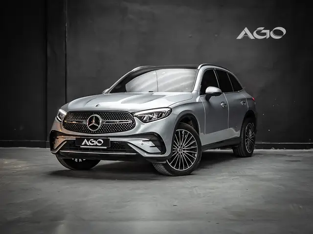 Carro Mercedes-Benz GLC 300  2025 2.0 MHEV 4MATIC AMG LINE