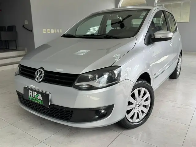 Carro Volkswagen Fox 2011 Prime 1.6 8V (Flex)