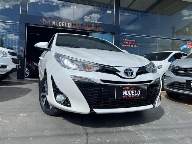 Carro Toyota Yaris 2022 1.5 XLS Connect CVT (Flex)