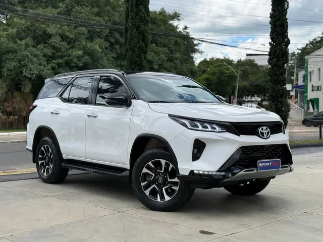Carro Toyota SW4 2018 2.7 SRV 7L 4x2 (Aut) (Flex)