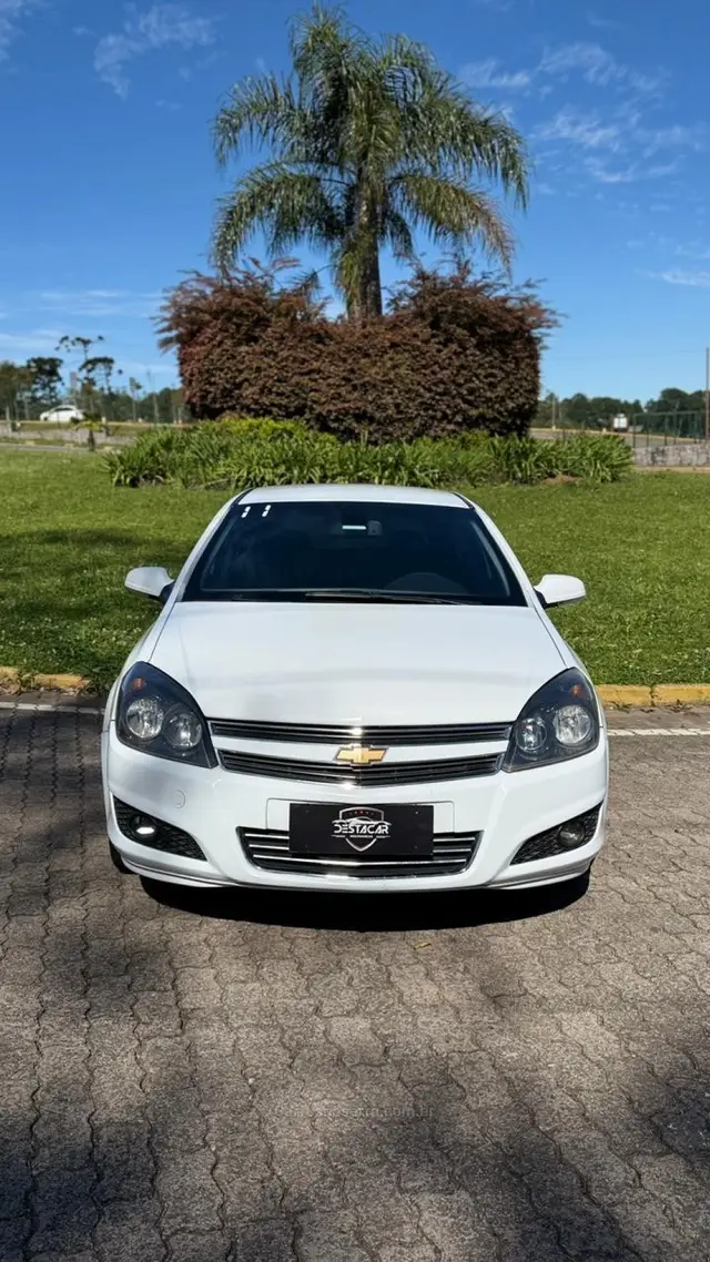 Carro Chevrolet Vectra GT 2011 -X 2.0 8V (Flex)