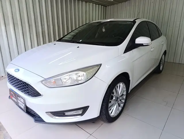 Carro Ford Focus Sedan 2018 SE 2.0 PowerShift