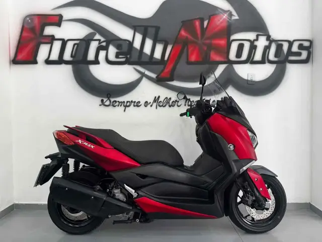 Moto Yamaha XMax 2022 250 (ABS)