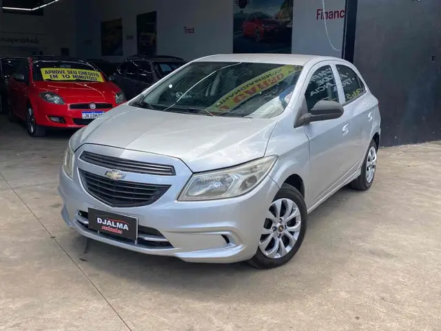 Carro Chevrolet Onix 2017 1.0 Joy SPE/4